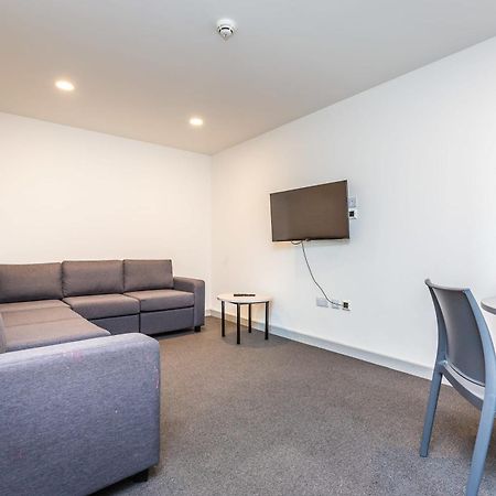 לינקולן Ensuite Room With Shared Kitchen, Close To Centre- 18 Above מראה חיצוני תמונה